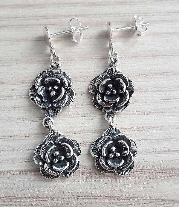 Brinco De Prata De Bali Rosas Com Pólen – Joia em Prata 925 de Qualidade