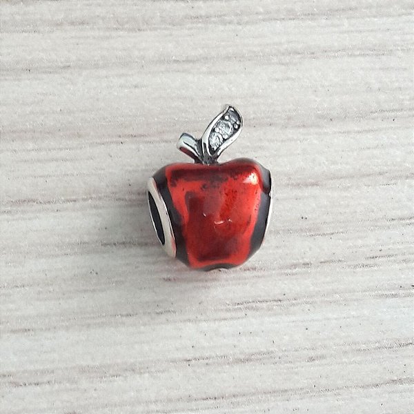 Berloque De Prata Maça Com Micro Zircônias – Joia em Prata 925 de Qualidade