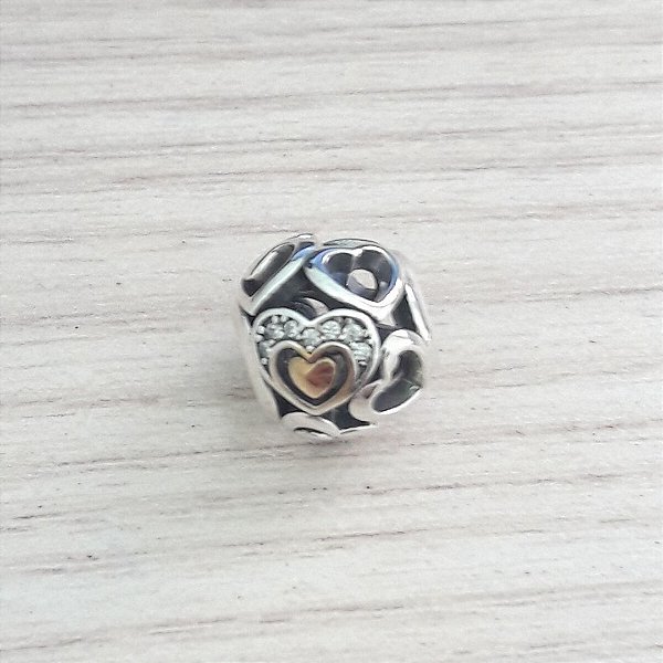 Berloque De Prata Corações Vazados E Reluzentes – Joia em Prata 925 de Qualidade