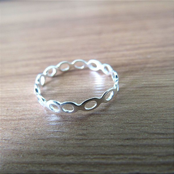 Anel De Prata Círculos Vazados – Joia em Prata 925 de Qualidade