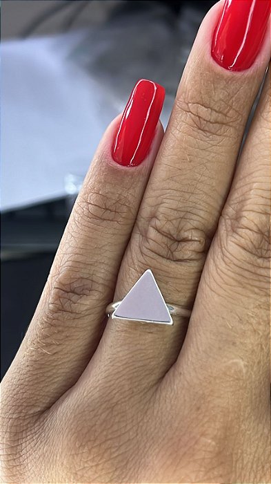 Anel De Prata Triângulo – Joia em Prata 925 de Qualidade