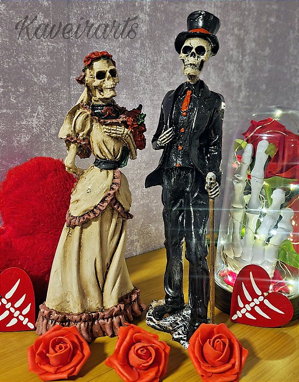 Casal de Noivos Esqueleto Envelhecido