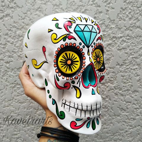Caveira Mexicana Branca com Diamante Turquesa - Grande