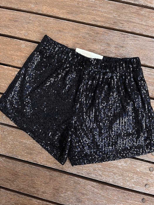 Shorts Curto Paetê
