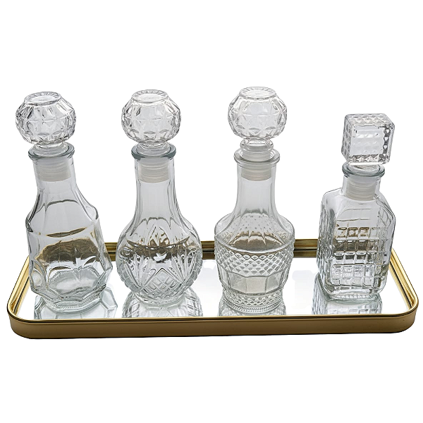 Conjunto de 4 Minis Licoreiras de Vidro com Bandeja Espelhada.