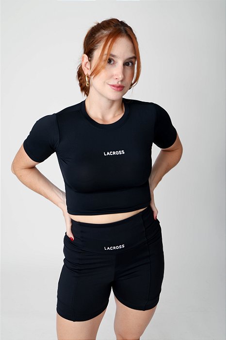 Cropped Manga Curta Race Preto