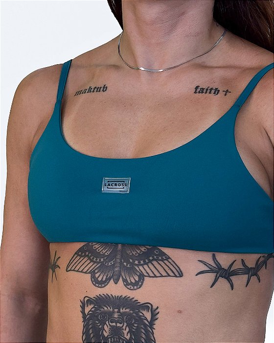 Top Sabrina Basic Petróleo