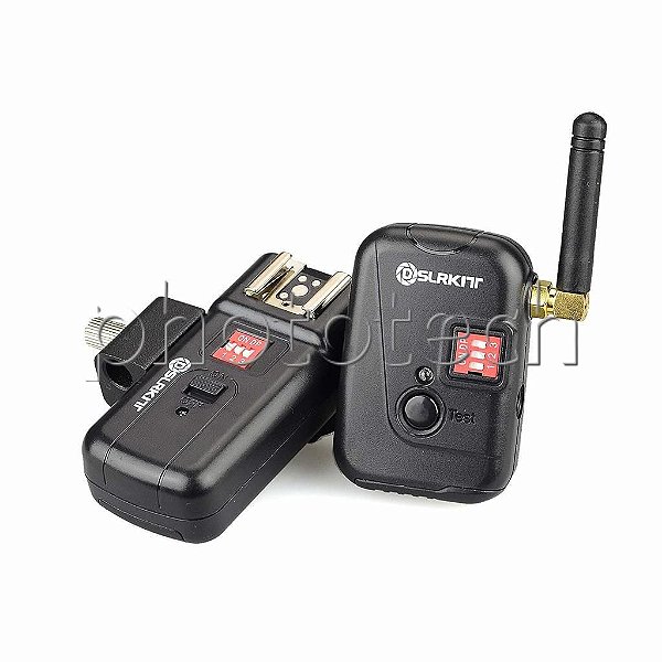 RADIO FLASH DSLRKIT PT-08XTH 8 CANAIS 1 EMISSOR E 1 RECEPTOR COM SUPORTE PARA SOMBRINHA