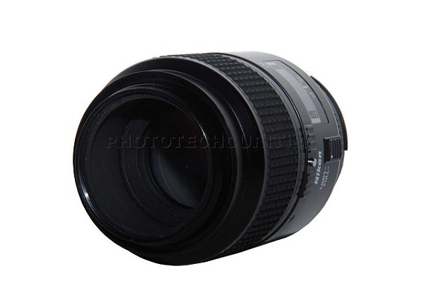 Objetiva Nikon 105mm F/ 2.8 Seminovo