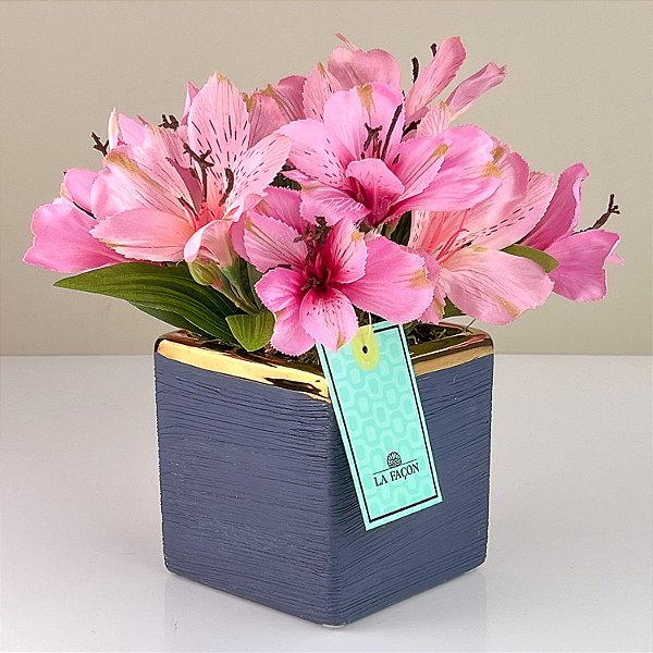 Mini cachepot azul com astromelia pink