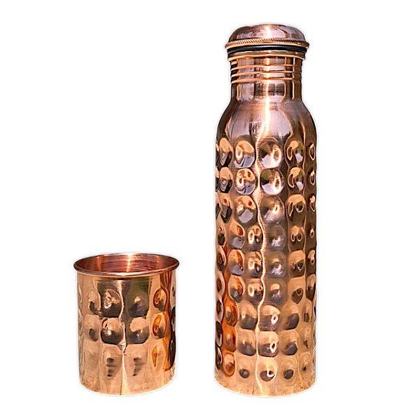 Garrafa de Cobre Martelada 800 ml + Copo 250 ml de Presente