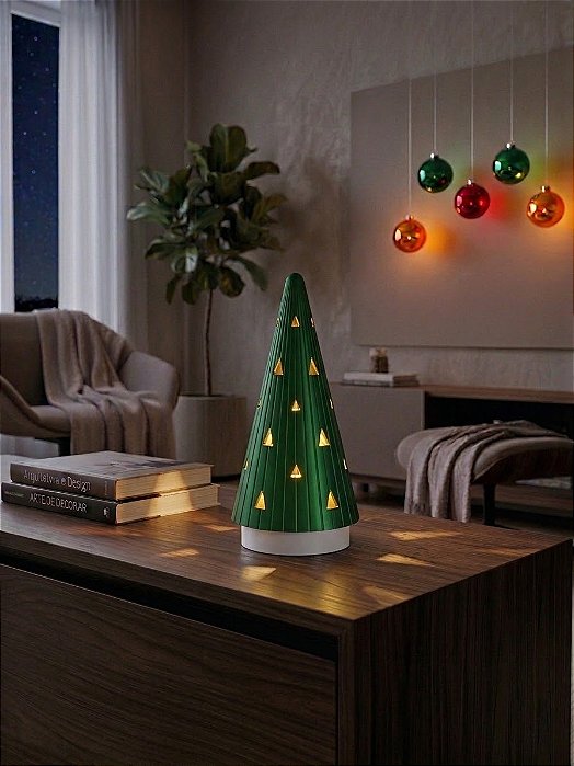 Árvore de Natal Minimalista Nordic Glow com Vela LED – Iluminação Decorativa de Mesa (18cm)