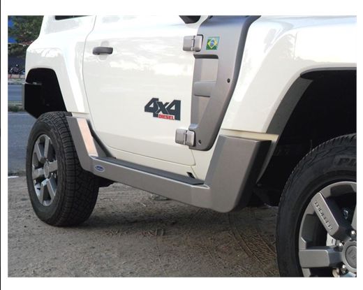 Estribos em Aço | Troller (2015/)