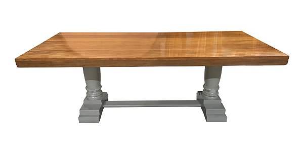 Mesa retangular pé fendi