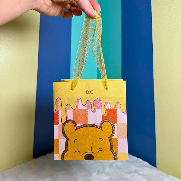 Kit Sacola Presente Pooh 7 itens
