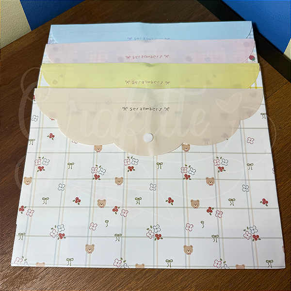 Pasta Envelope com Botão Moranguinho A4 Uniso