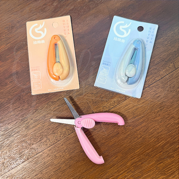 Mini Tesoura Portátil