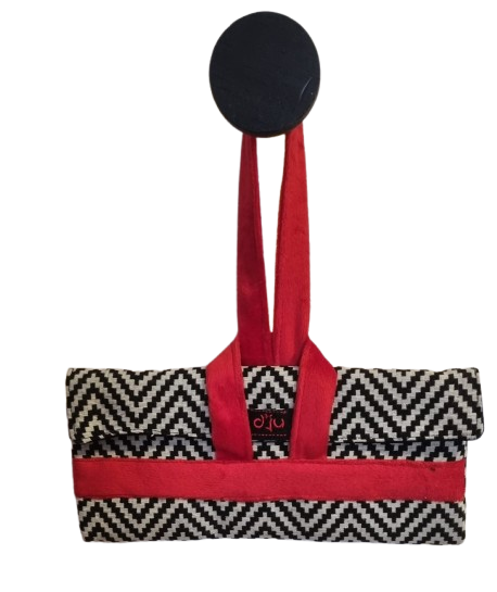 Clutch Chevron Transpassada