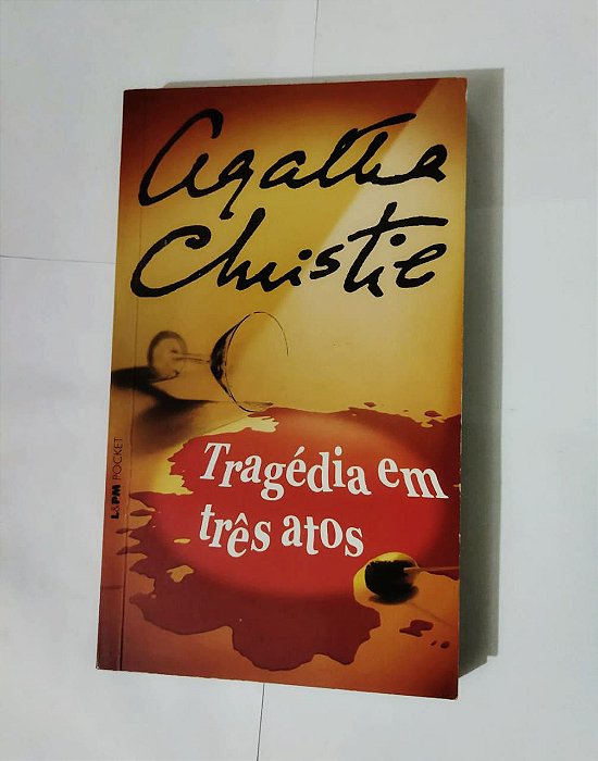 Agatha Christie - Tragédia em Três Atos