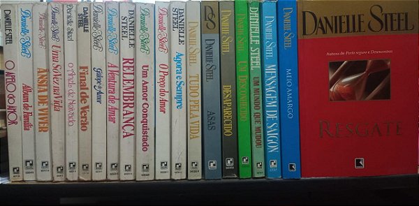 Danielle Steel Kit - C/ 20 Volumes