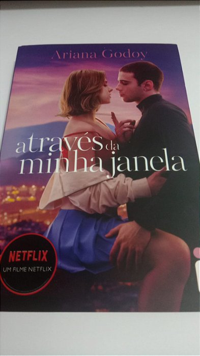 Através da minha janela - Ariana Godoy