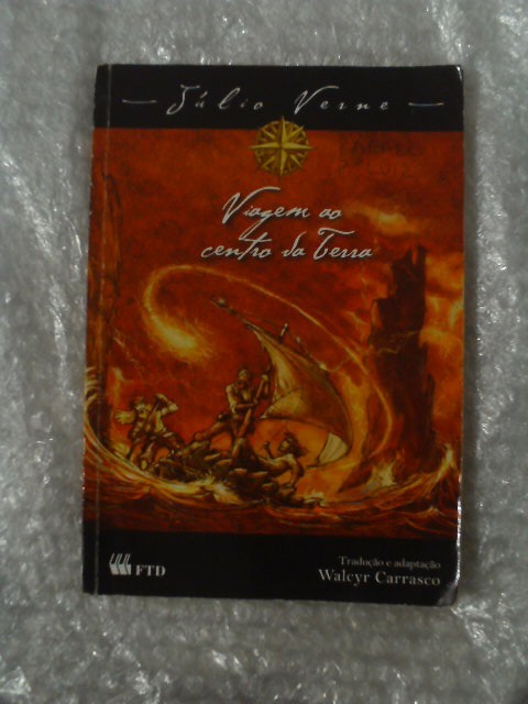Viagem Ao Centro Do Mundo (1ª Edição) - Júlio Verne