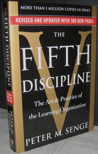 The Fift discipline - Peter M. Senge (Em inglês) (marcas)