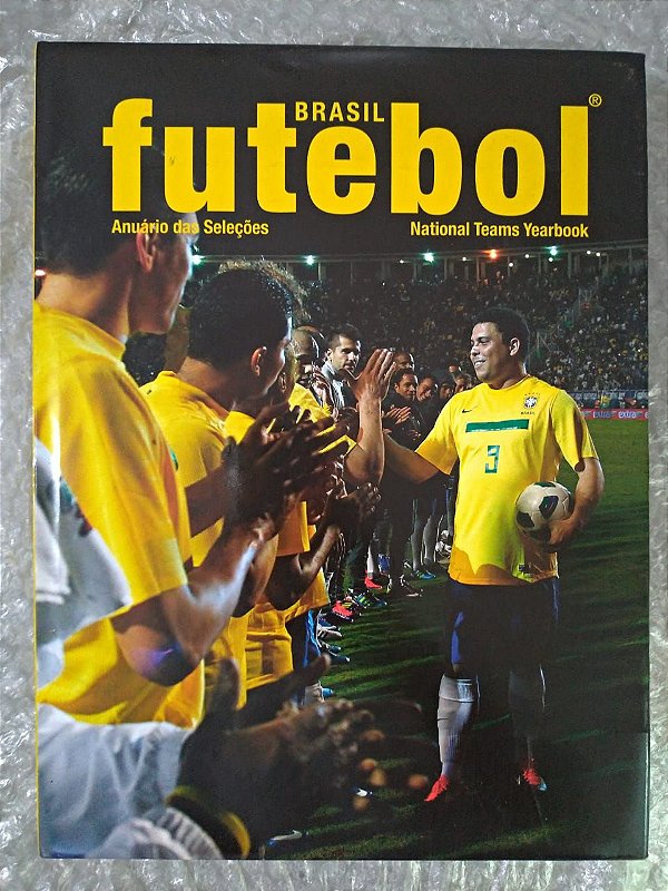 Brasil Futebol - Anuário das Seleções - National Teams YearBook