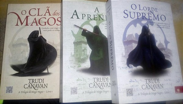 Trilogia do Mago Negro - Trudi Canavan - 3 livros