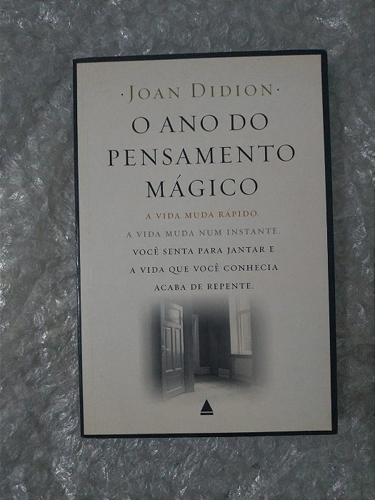 O Ano do Pensamento Mágico - Joan Didion (marcas)
