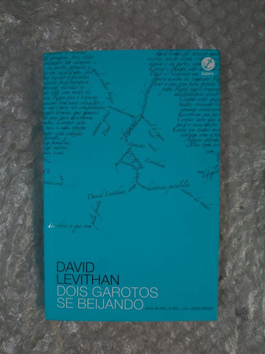 Dois Garotos se Beijando - David Levithan