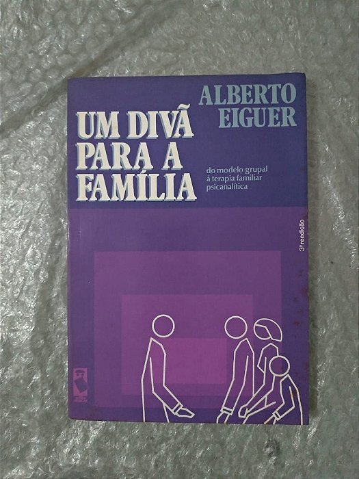 Um Divã Para a Família - Alberto Eiguer