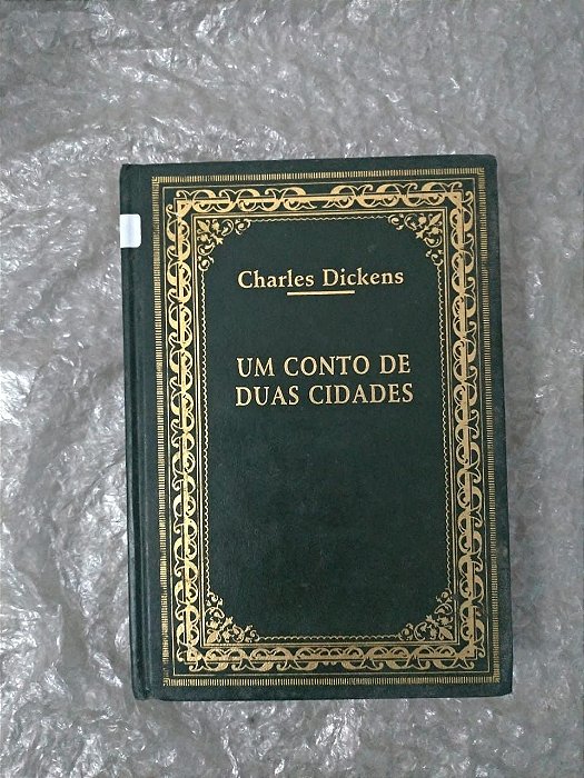 Um Conto de Duas Cidades - Charles Dickens - Nova Cultural