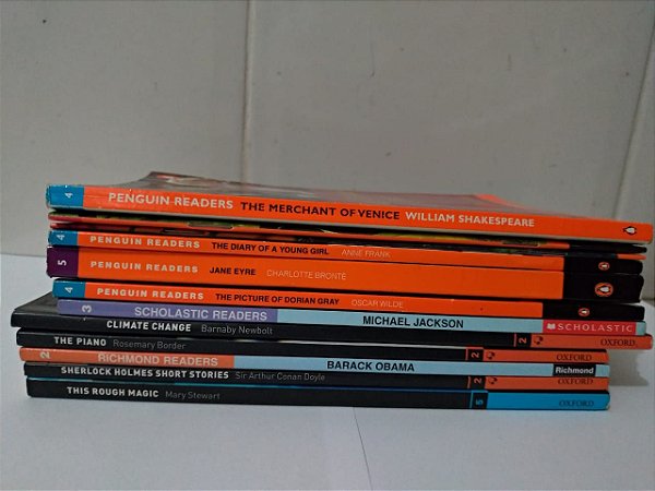 Lote de Livros em Inglês - C/12 Exemplares