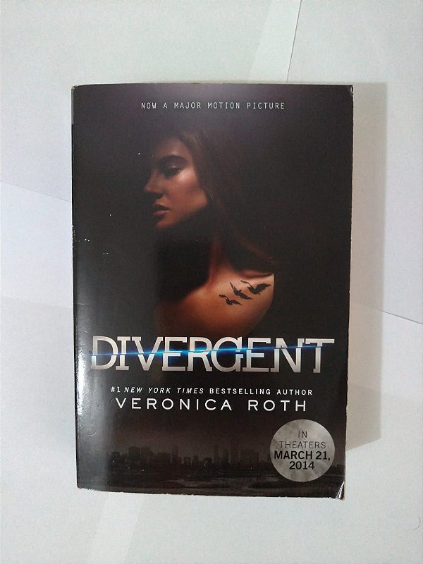 Divergent - Veronica Roth (Leitura em Inglês)