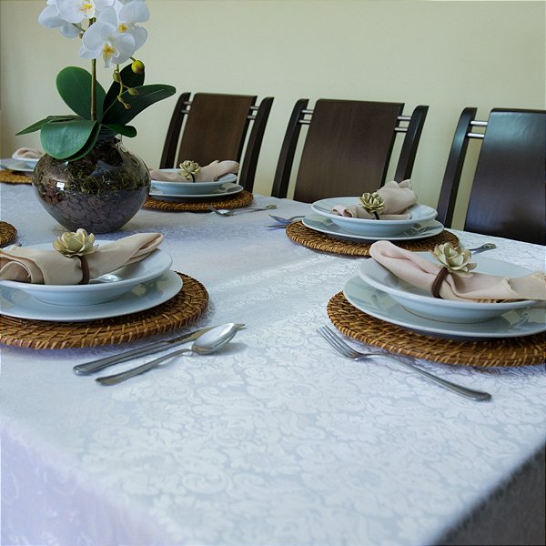 Toalha De Mesa Luxo 4, 6 e 8 Lugares Jacquard Tecido Grosso Lucy