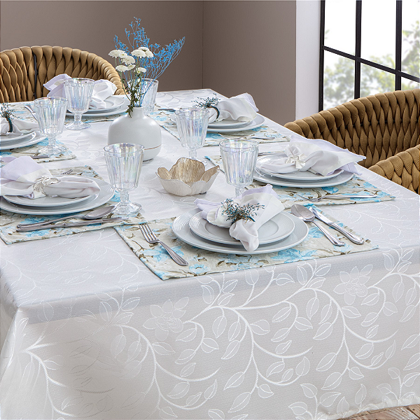 Toalha de Mesa Branca Jacquard IL Mila Quadrada 0,78mX0,78m - 4 Lugares