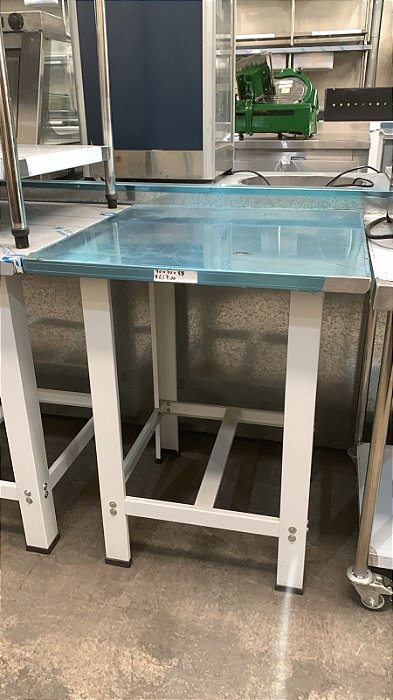 MESA AUTO SERVIÇO 70X70X85