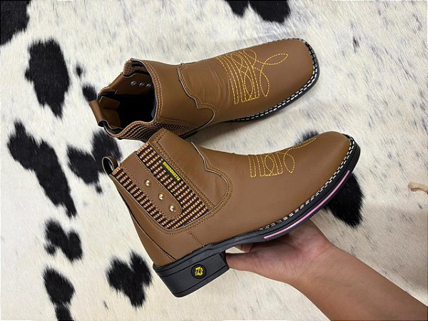 Botina Fazendeiros Premium Feminina Cor Caramelo