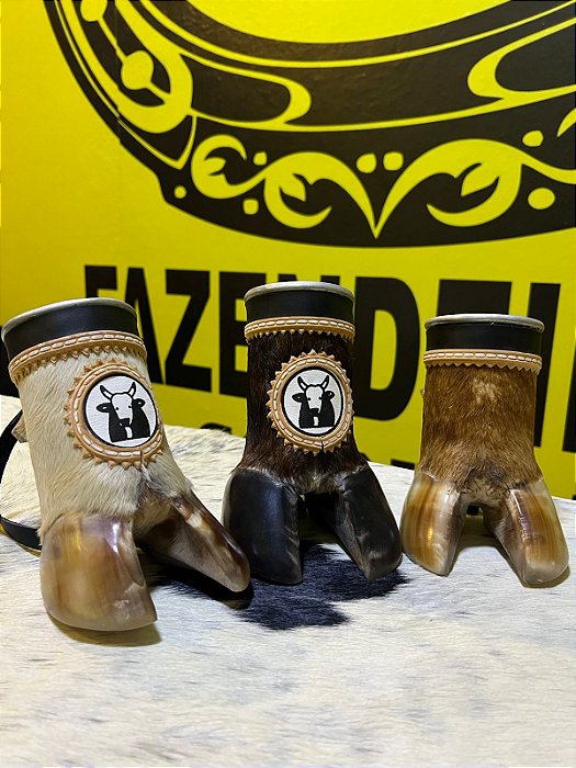 Caneca Pé de Boi 300ml com Revestimento de Couro