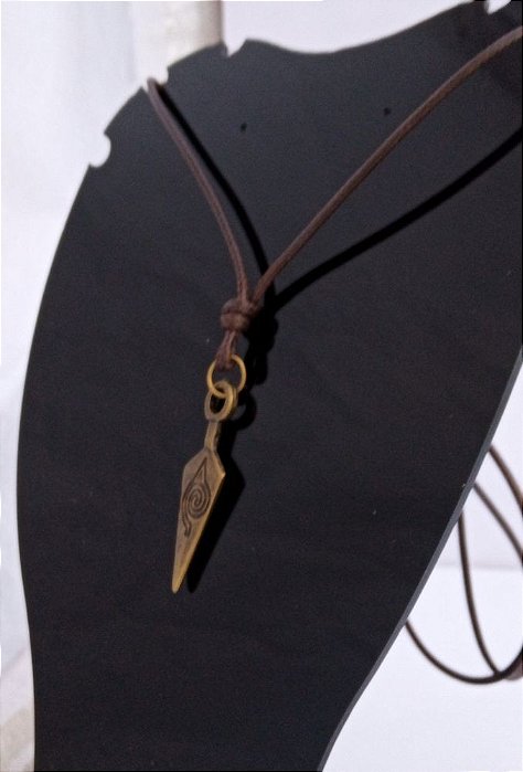 Colar Cordão com Nó Regulável - Kunai (Folha)