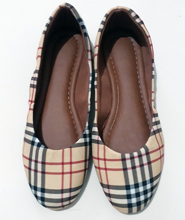 Sapatilha Xadrez Burberry Inspiração Grife Caminhe com Conforto e Poder.