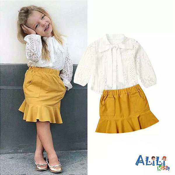 conjunto de saia e blusa branca