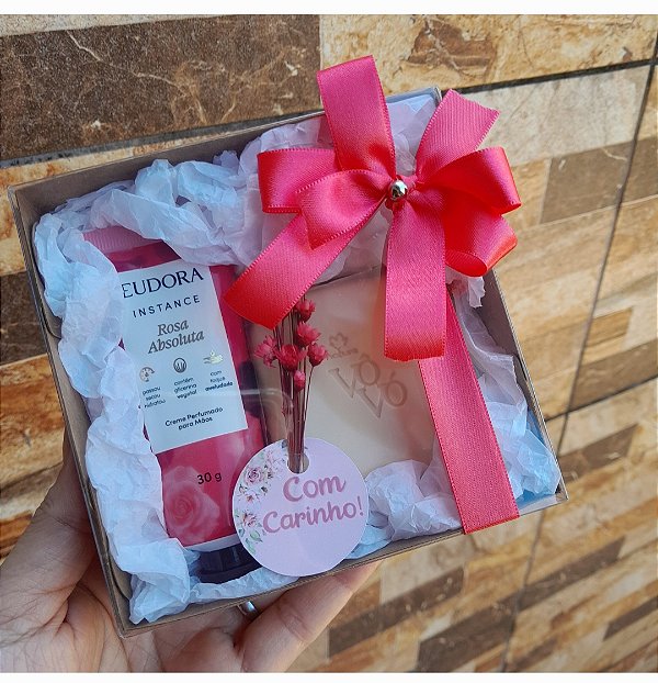 Presente com creme de mãos Eudora e Sabonete