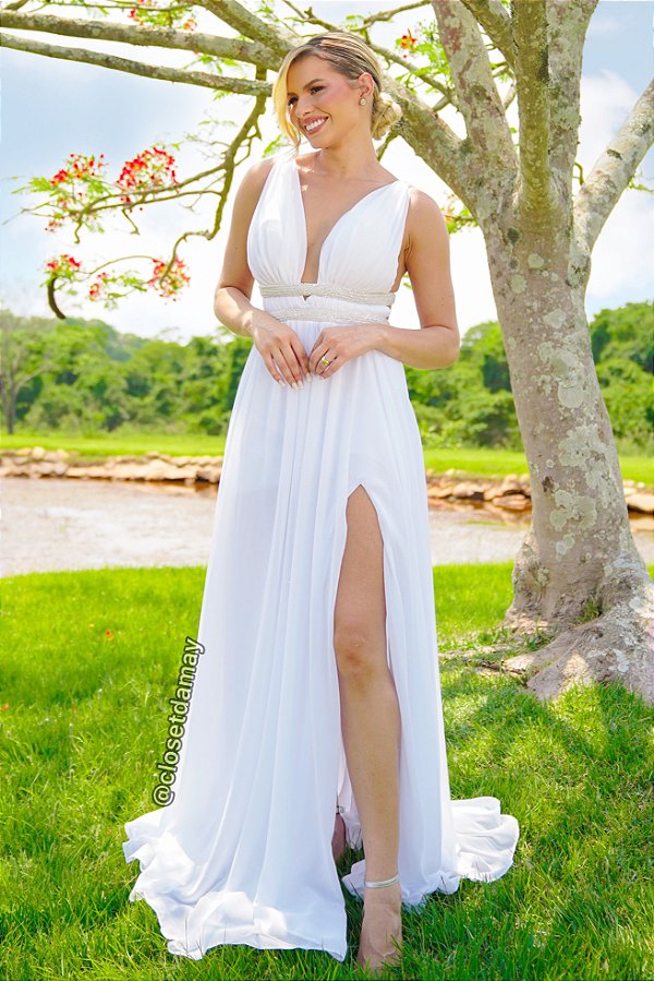 Vestido de noiva longo, com bordado em pedraria e decote v - Branco