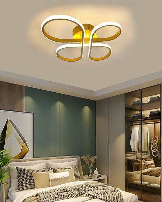 Luminária sobrepor 40W 4 pétalas dourada luz 3/1