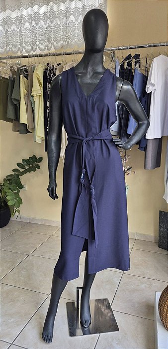 vestido azul marinho