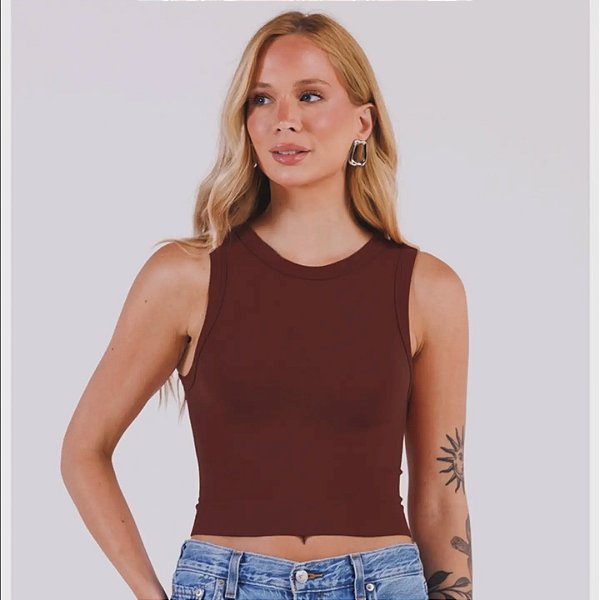 Blusa Cropped Marrom Sem Costura Confortável