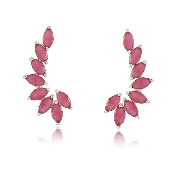 BRINCO EARCUFF TRABALHADO EM CRISTAIS COR RUBI BANHADO EM RÓDIO BRANCO