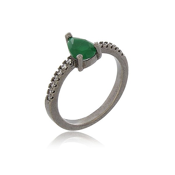 ANEL TRABALHADO EM MICROZIRCÔNIAS E CRISTAL GOTA COR ESMERALDA BANHADO EM RÓDIO NEGRO